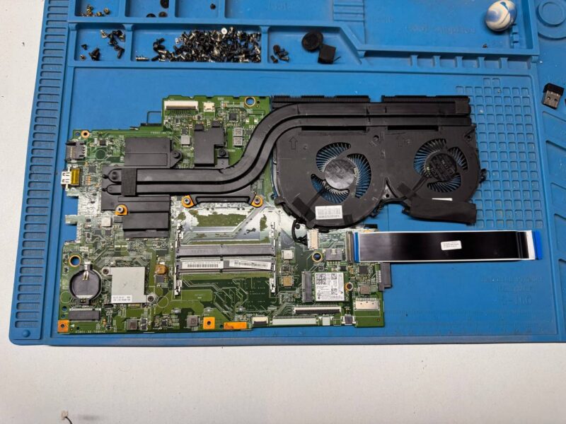 Lenovo 700-15ISK